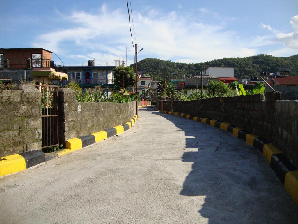 New Summit Guest House Pokhara Exterior foto