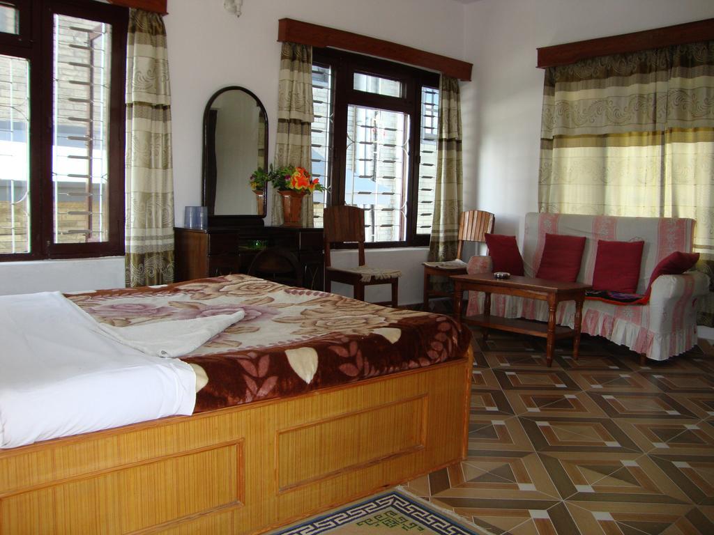 New Summit Guest House Pokhara Exterior foto